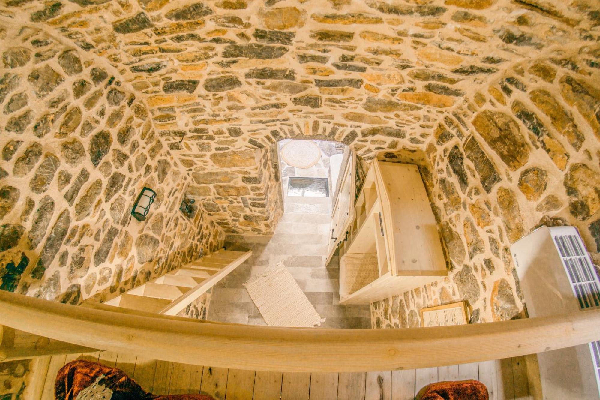Byzantine Home In The Castle Mesta Exterior photo